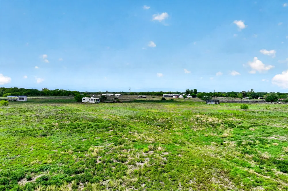 1763 Fm 108 Smiley, TX 78159