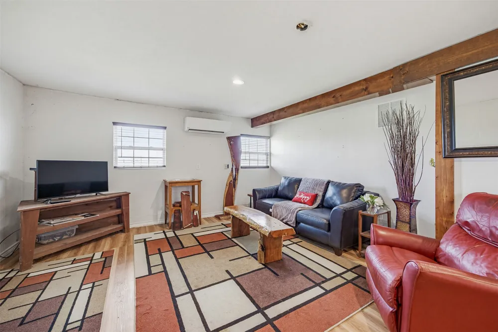 1763 Fm 108 Smiley, TX 78159