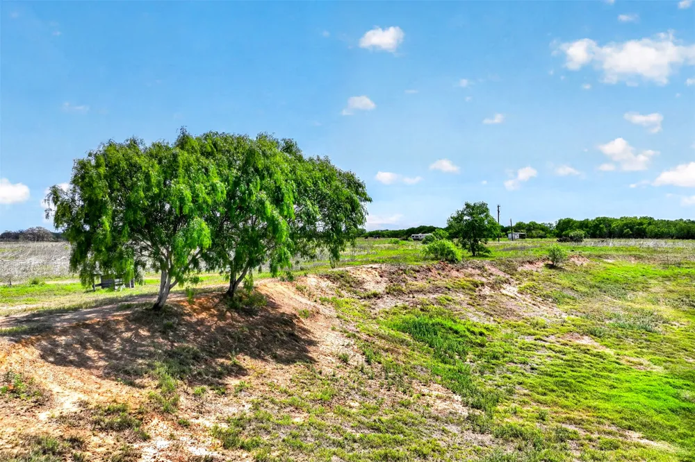 1763 Fm 108 Smiley, TX 78159