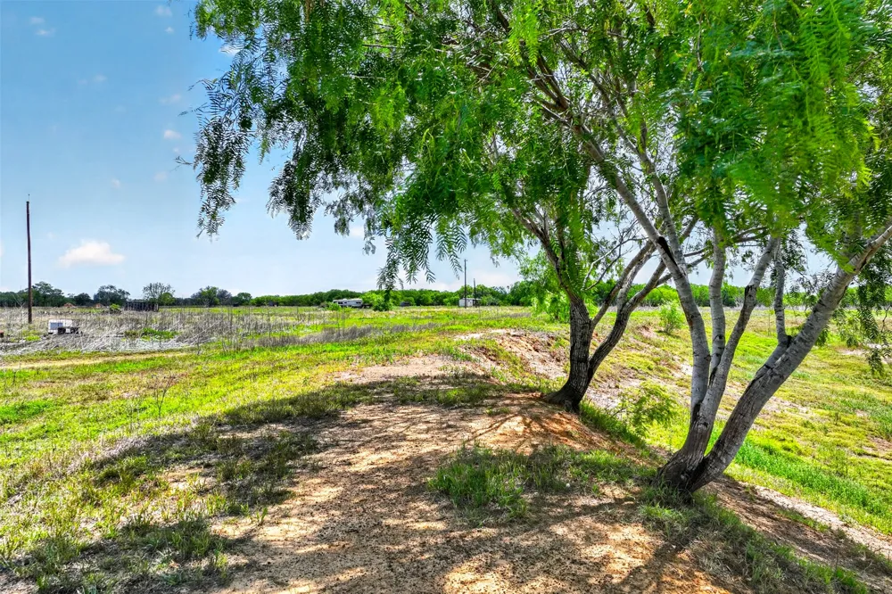 1763 Fm 108 Smiley, TX 78159