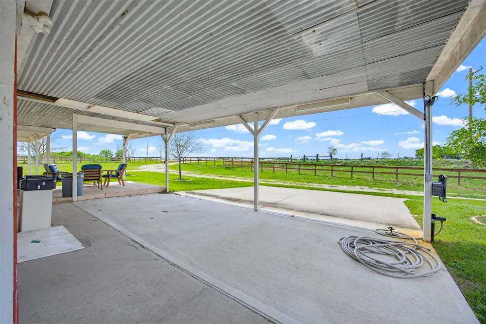 1763 Fm 108 Smiley, TX 78159