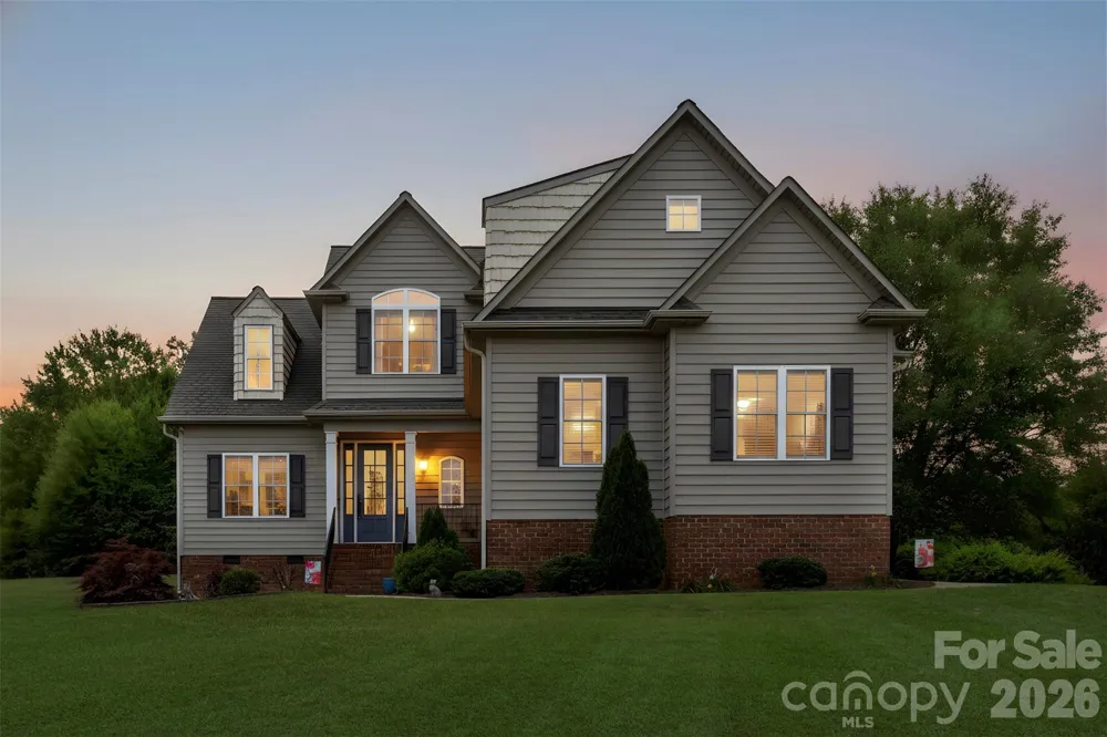 816 Springs Road Dallas, NC 28034