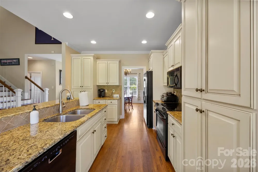 816 Springs Road Dallas, NC 28034