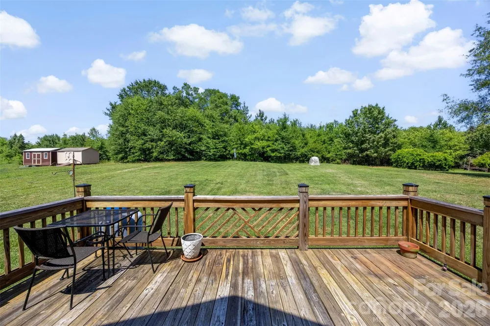 816 Springs Road Dallas, NC 28034