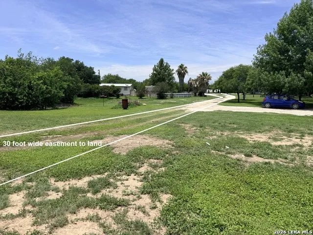 1 ACRE FM 471 Natalia, TX 78059
