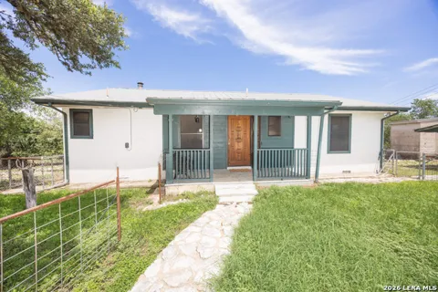 1130 COUNTY ROAD 270