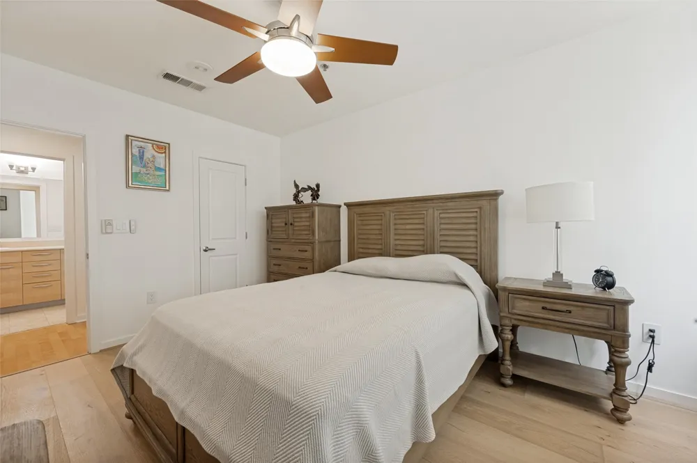 1200 Main Street #1207 Dallas, TX 75202