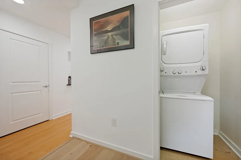1200 Main Street #1207 Dallas, TX 75202