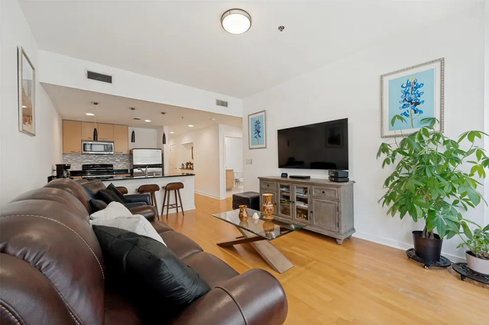 1200 Main Street #1207 Dallas, TX 75202
