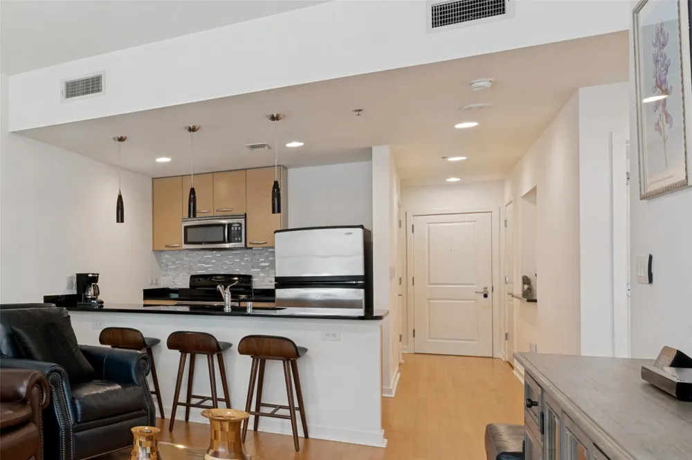 1200 Main Street #1207 Dallas, TX 75202