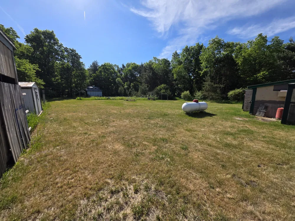 3837 Fawn Road Wellston, MI 49689
