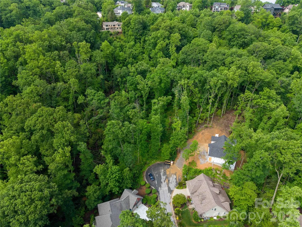 334 Carriage Crest Drive Hendersonville, NC 28791