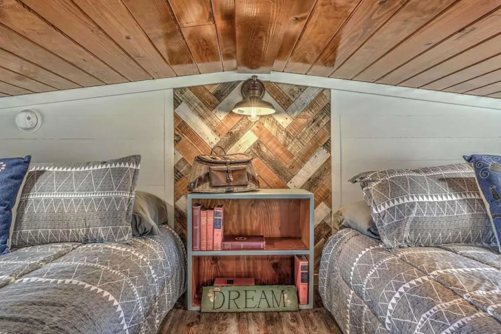 476 478 Lapidary Lane Young Harris, GA 30582