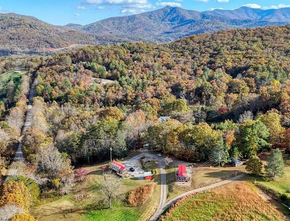 476 478 Lapidary Lane Young Harris, GA 30582