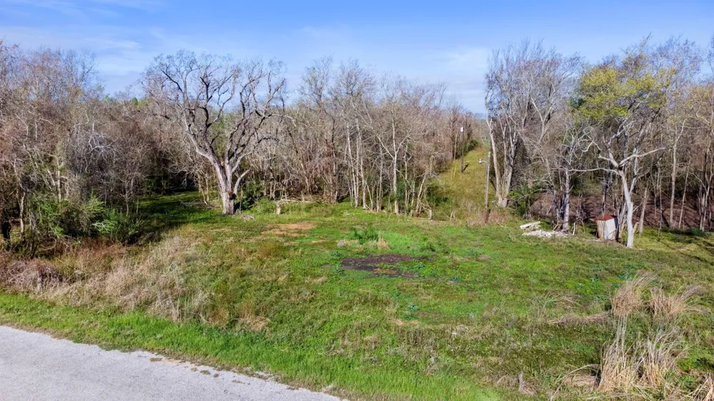 3979 Felder Road Washington, TX 77880