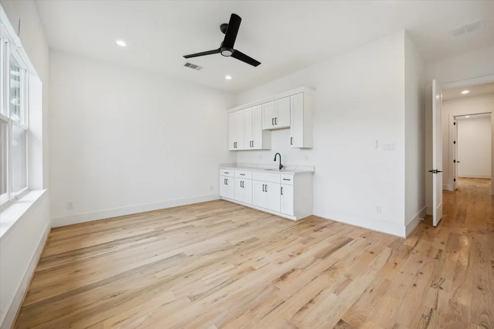 1419 Candlelight Lane Houston, TX 77018