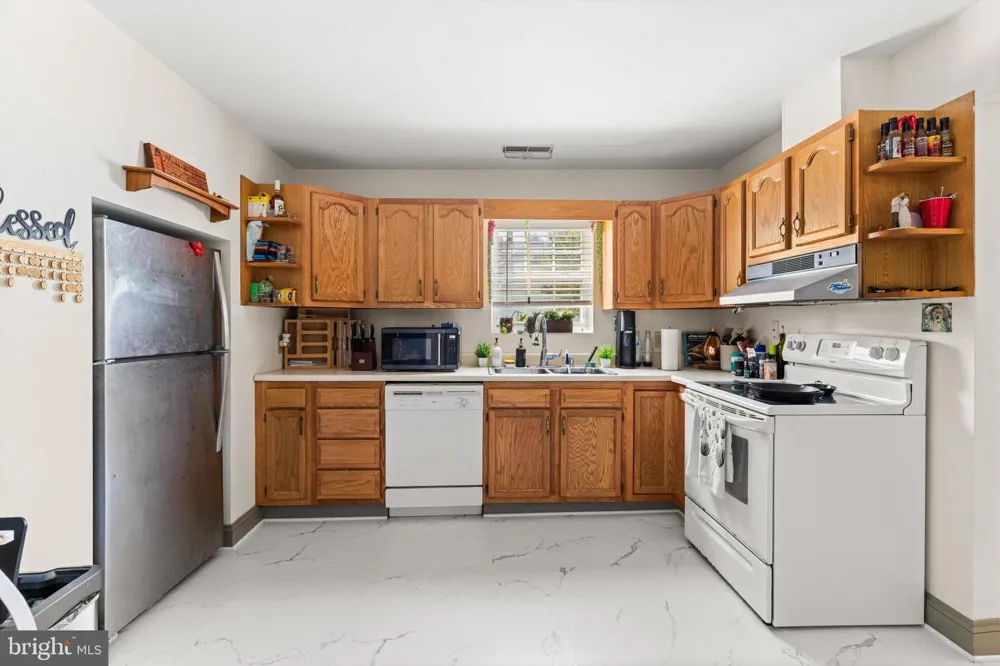 20 HALL HIGHWAY Crisfield, MD 21817