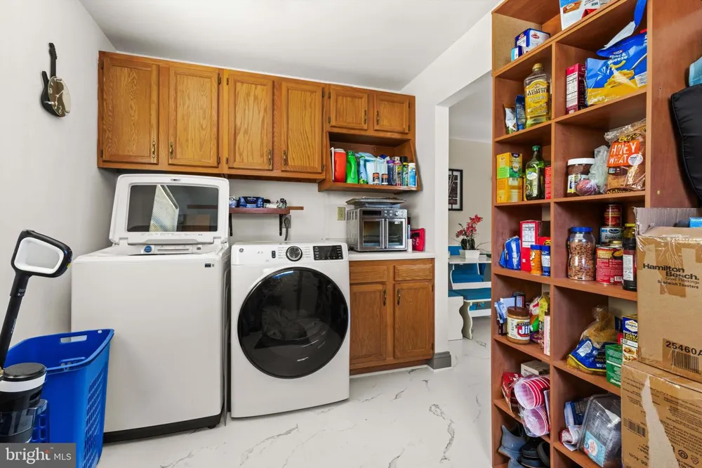 20 HALL HIGHWAY Crisfield, MD 21817