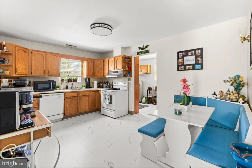 20 HALL HIGHWAY Crisfield, MD 21817