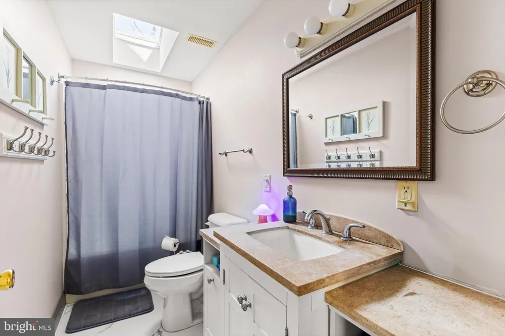 20 HALL HIGHWAY Crisfield, MD 21817