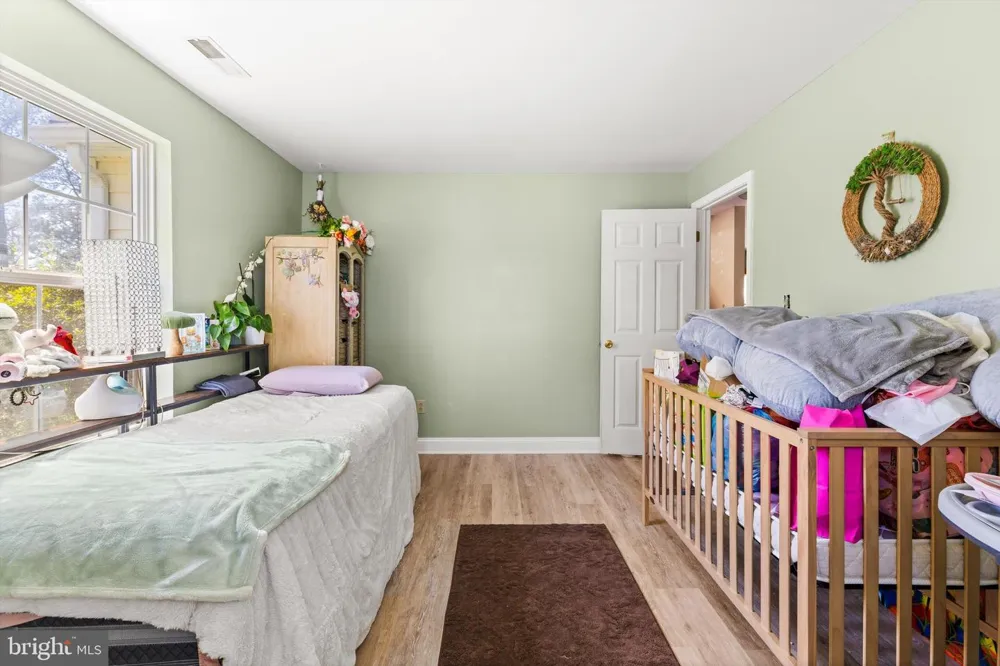 20 HALL HIGHWAY Crisfield, MD 21817