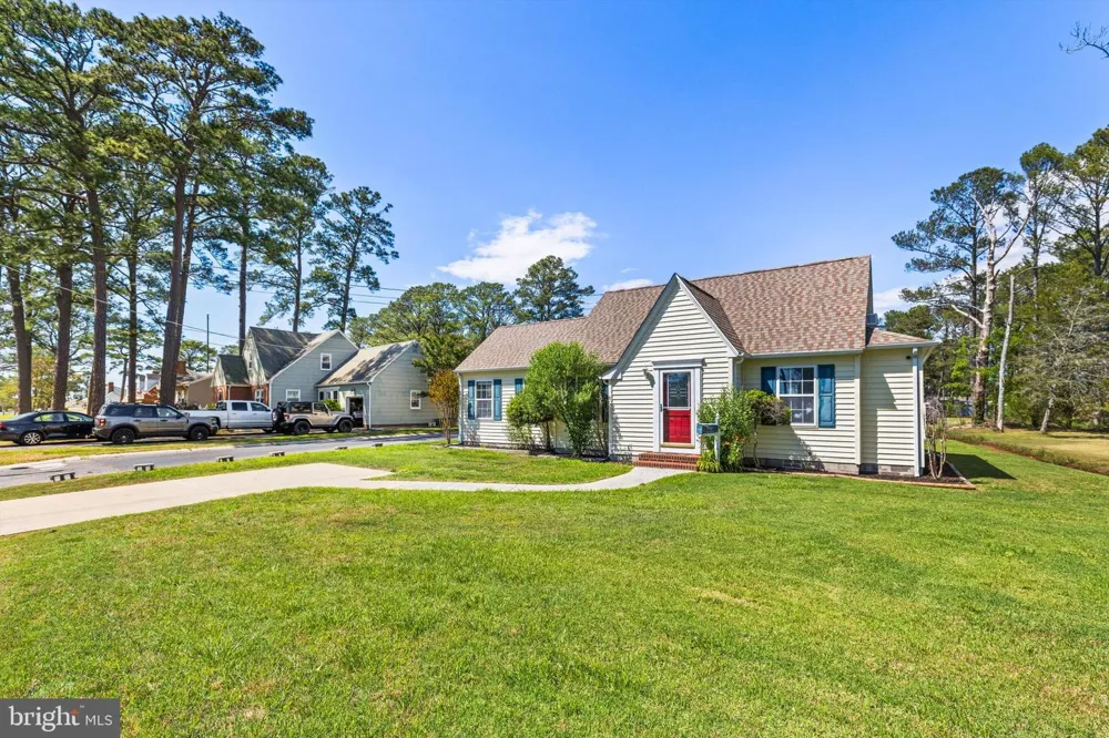 20 HALL HIGHWAY Crisfield, MD 21817