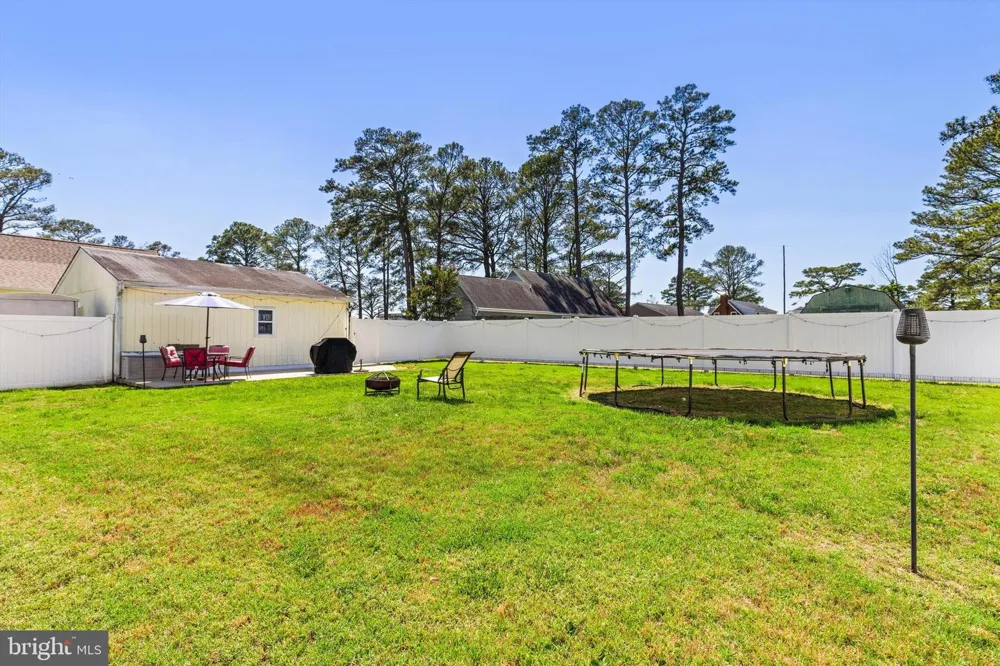 20 HALL HIGHWAY Crisfield, MD 21817