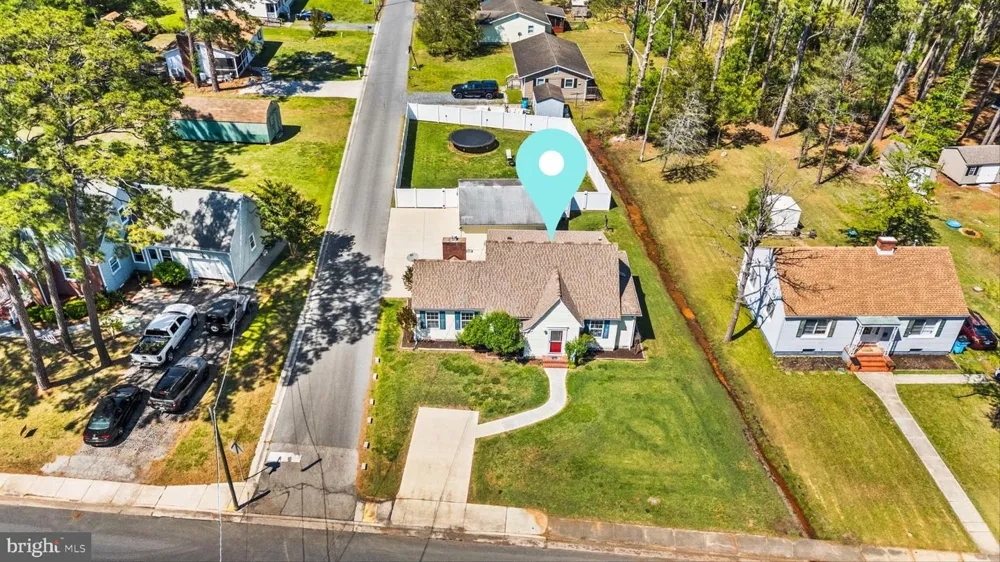 20 HALL HIGHWAY Crisfield, MD 21817
