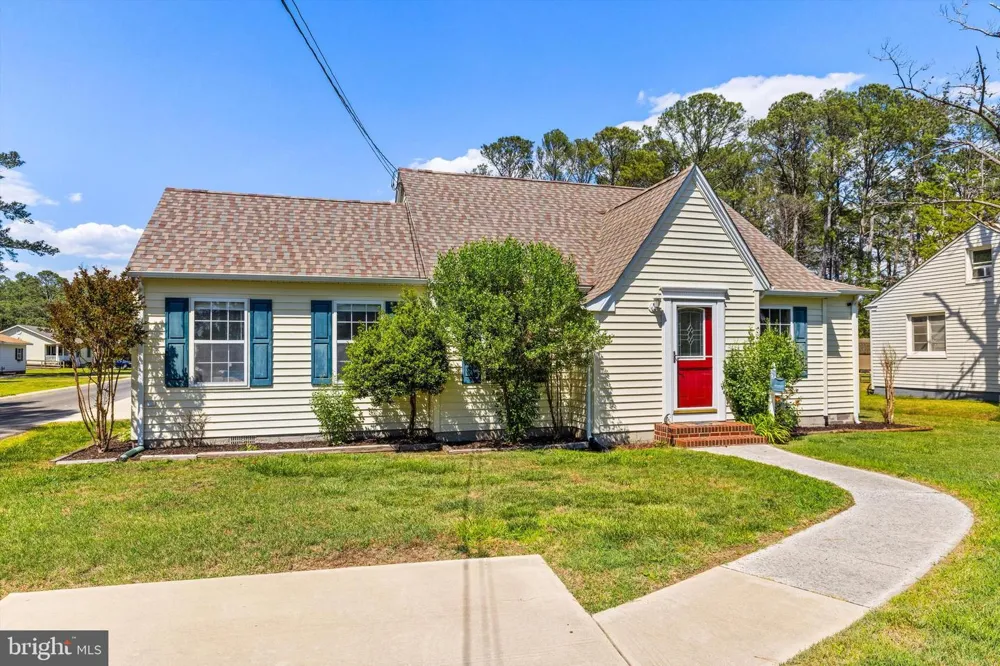 20 HALL HIGHWAY Crisfield, MD 21817