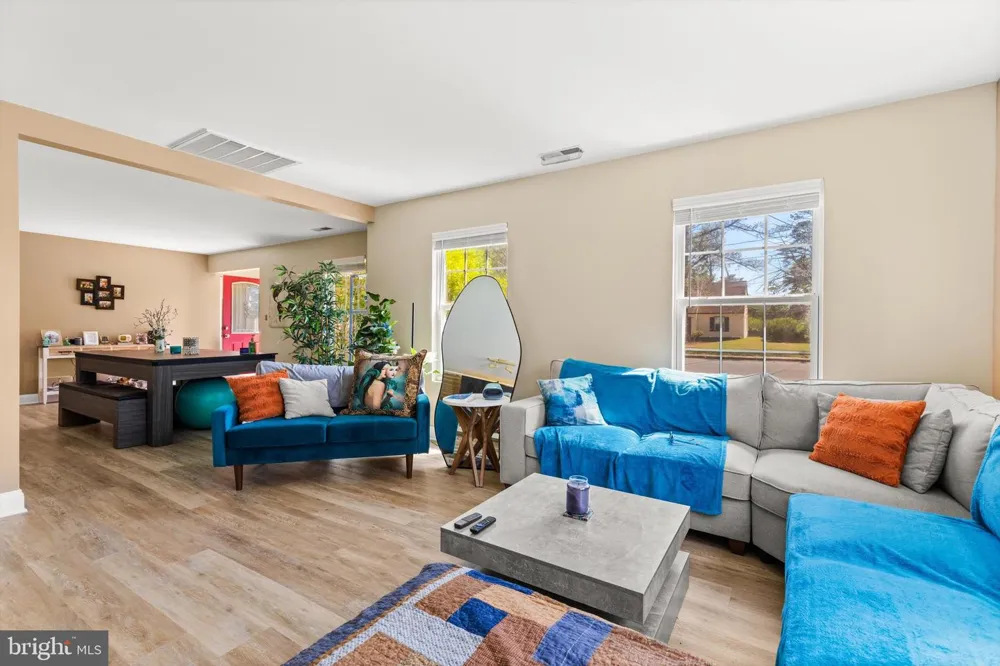 20 HALL HIGHWAY Crisfield, MD 21817