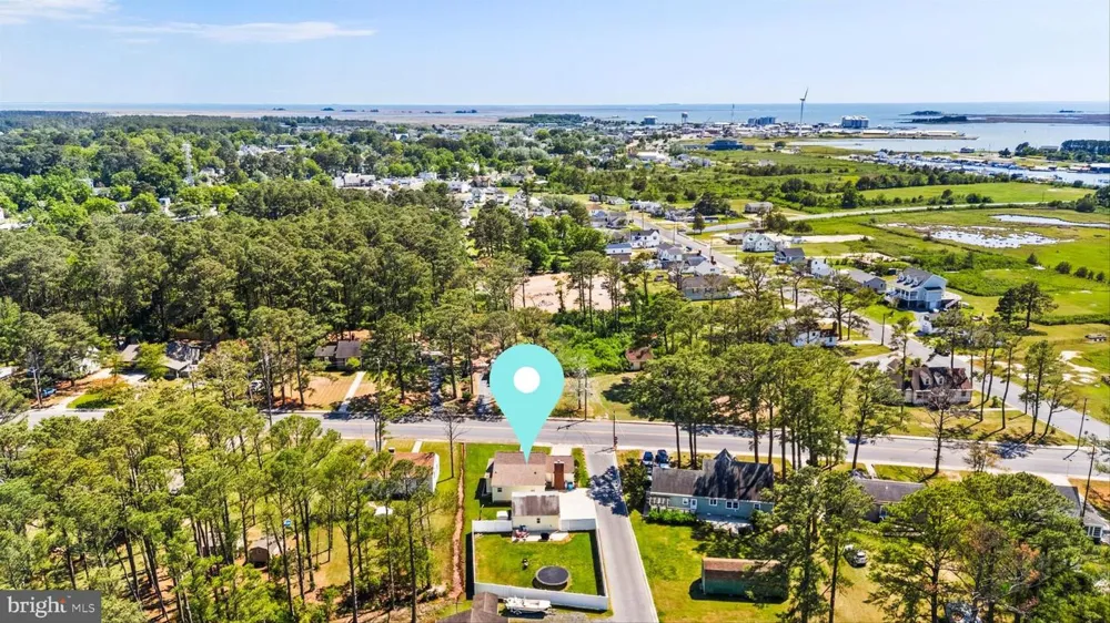 20 HALL HIGHWAY Crisfield, MD 21817