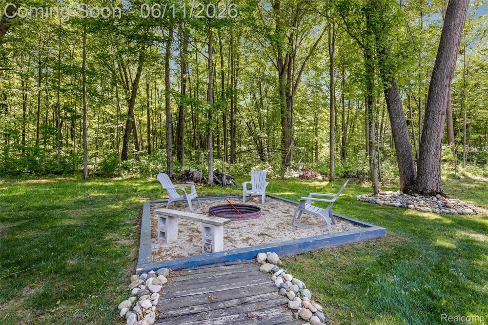 3099 Fruit Street Clay Township, MI 48001