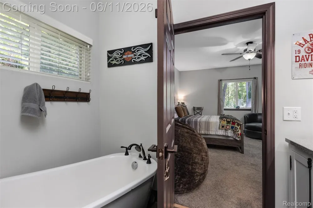3099 Fruit Street Clay Township, MI 48001