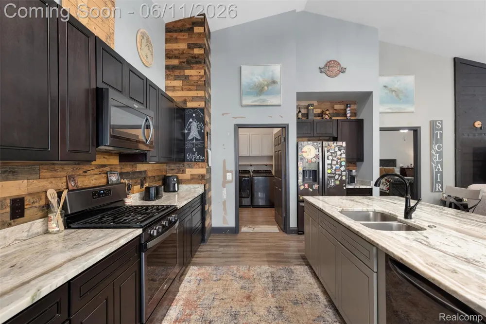 3099 Fruit Street Clay Township, MI 48001