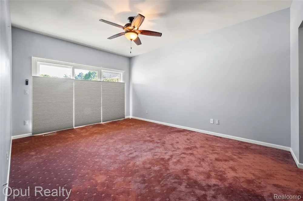 24585 Edgewood Drive Novi City, MI 48374