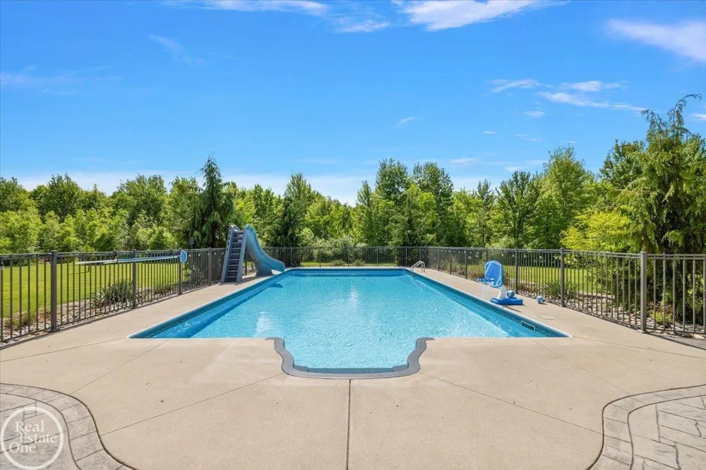 61391 Indian Trail Road Ray Township, MI 48096