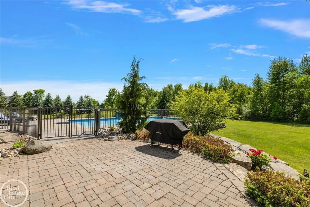 61391 Indian Trail Road Ray Township, MI 48096