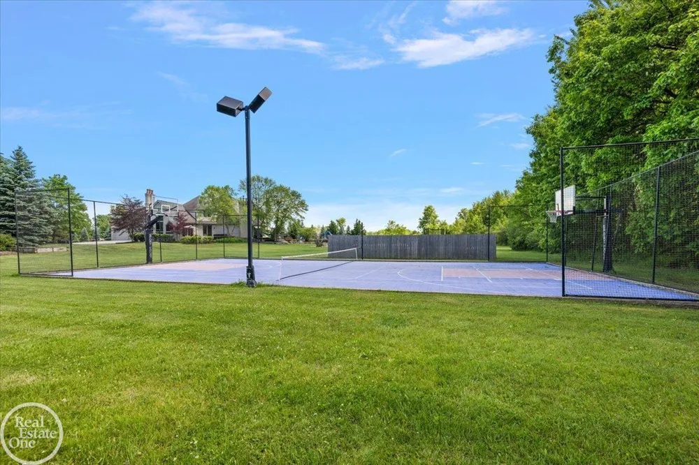 61391 Indian Trail Road Ray Township, MI 48096