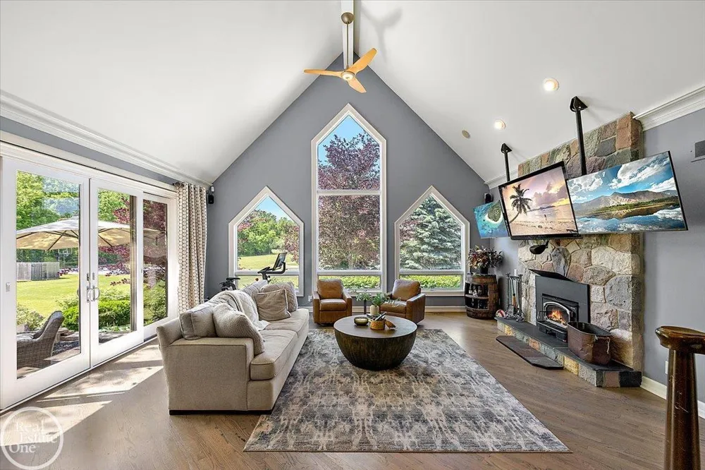 61391 Indian Trail Road Ray Township, MI 48096