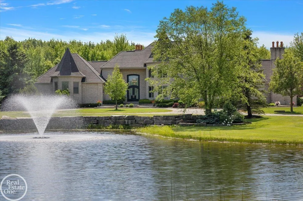 61391 Indian Trail Road Ray Township, MI 48096