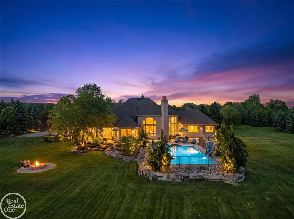 61391 Indian Trail Road Ray Township, MI 48096