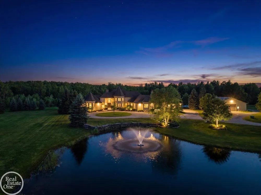 61391 Indian Trail Road Ray Township, MI 48096