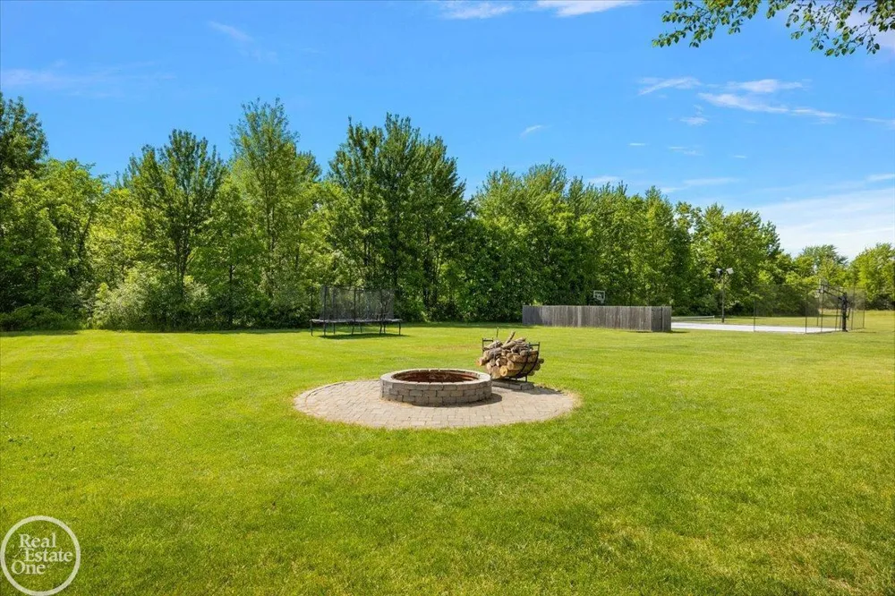 61391 Indian Trail Road Ray Township, MI 48096