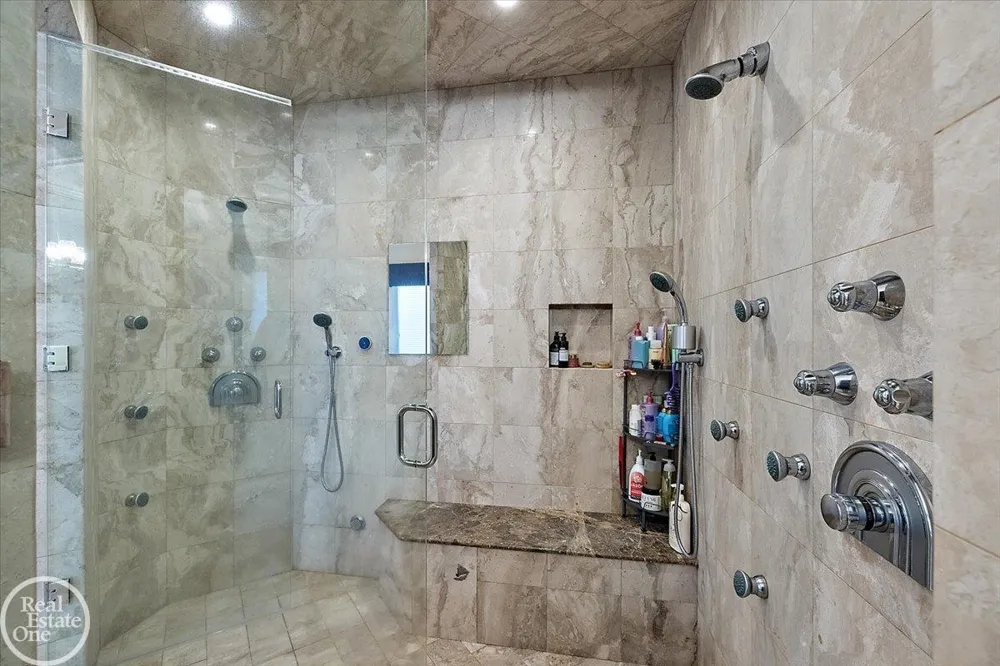 61391 Indian Trail Road Ray Township, MI 48096