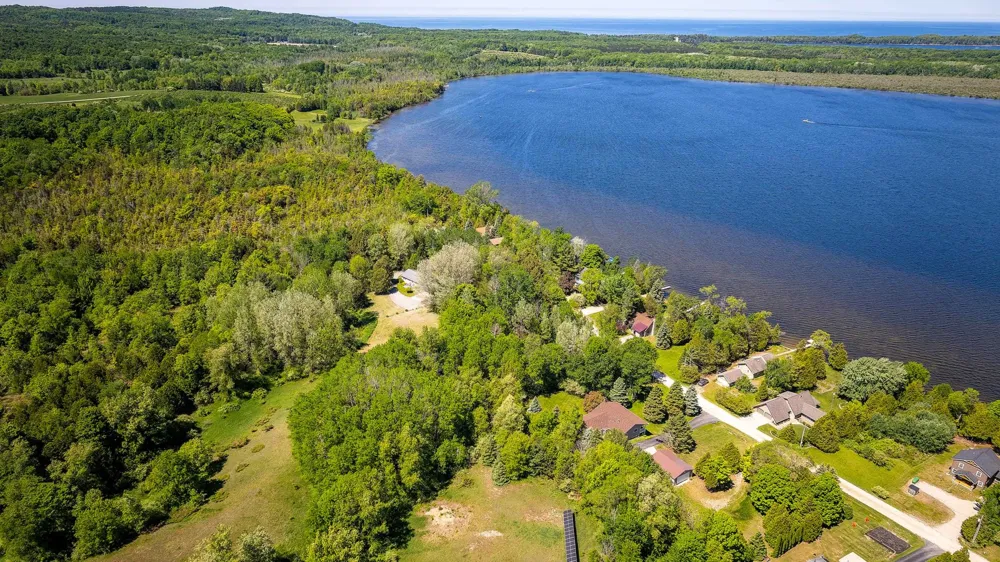 5493 Indian Trail Blaine Township, MI 49635