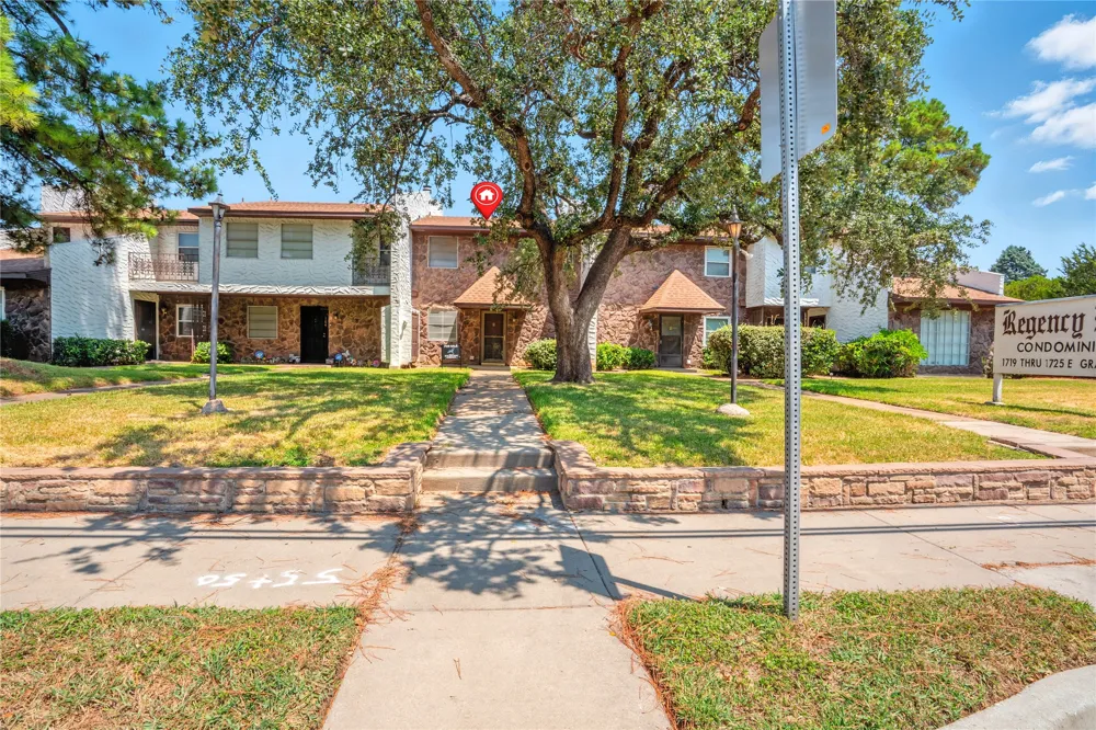1719 E Grauwyler Road #103 Irving, TX 75061