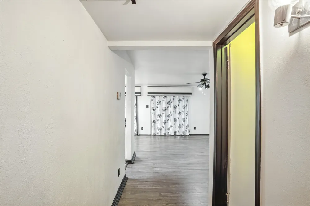 1719 E Grauwyler Road #103 Irving, TX 75061
