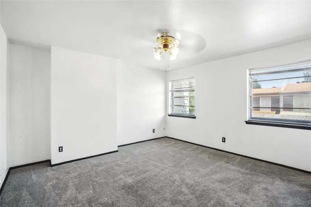1719 E Grauwyler Road #103 Irving, TX 75061