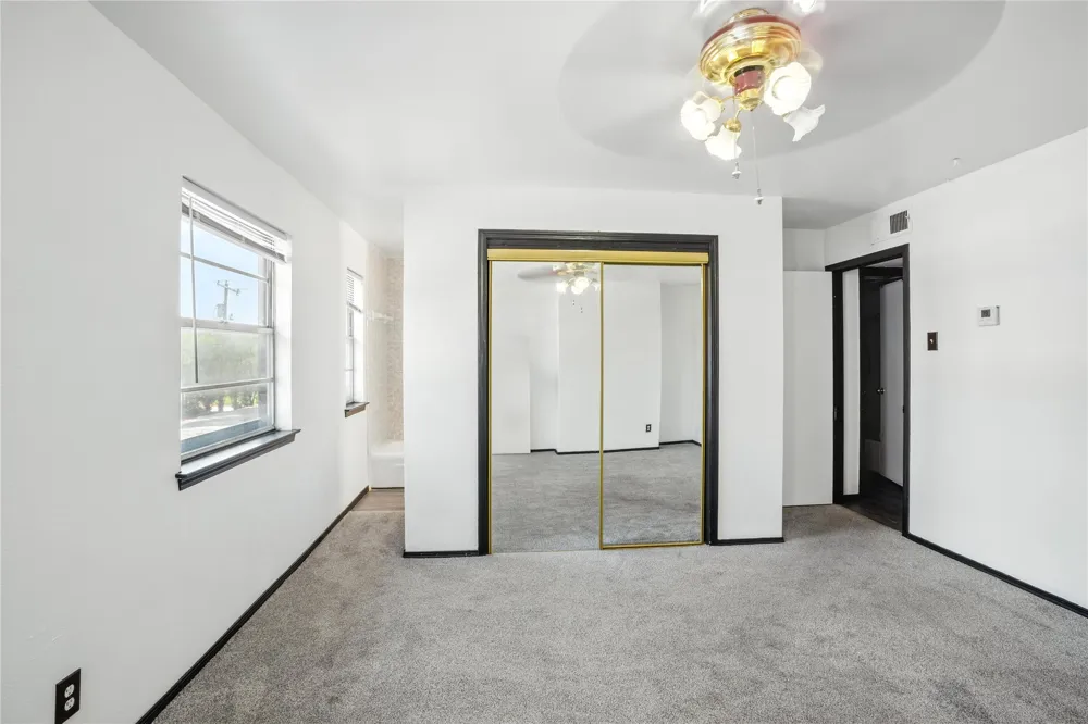 1719 E Grauwyler Road #103 Irving, TX 75061
