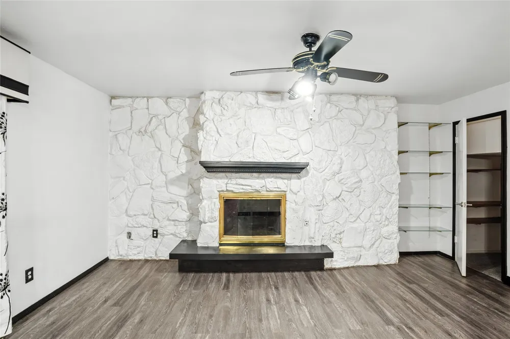 1719 E Grauwyler Road #103 Irving, TX 75061